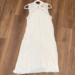 Vici White Sleeveless Maxi Dress